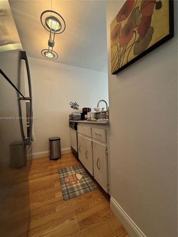 1225 NE 124th St 33A, North Miami, FL 33161