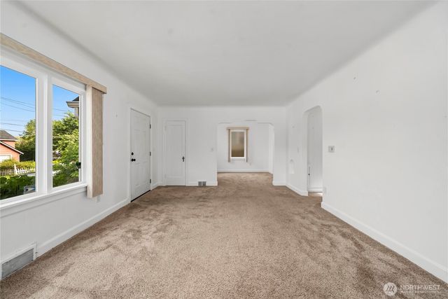 1555 High Avenue, Bremerton, WA 98337