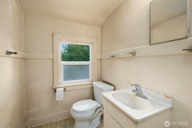 1555 High Avenue, Bremerton, WA 98337