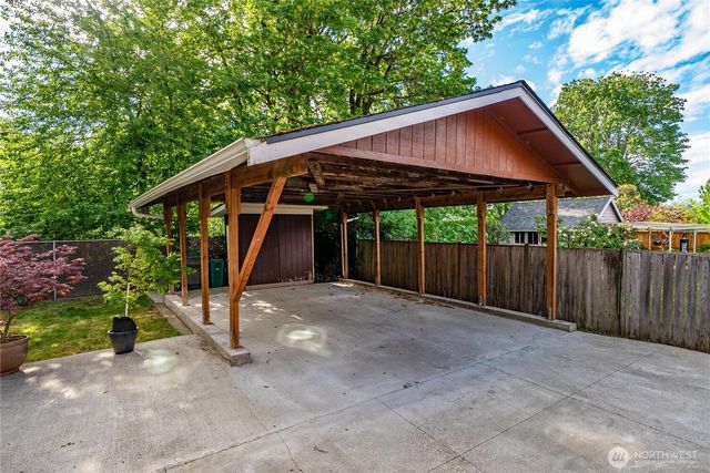 1555 High Avenue, Bremerton, WA 98337