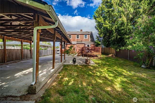 1555 High Avenue, Bremerton, WA 98337