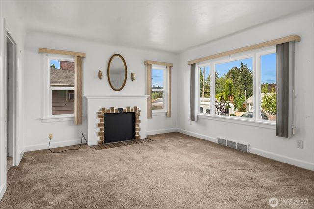 1555 High Avenue, Bremerton, WA 98337