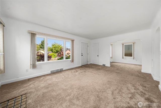 1555 High Avenue, Bremerton, WA 98337