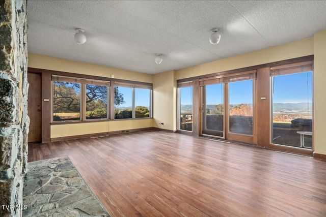 2047 Boatmans Ridge Road, Morristown, TN 37814