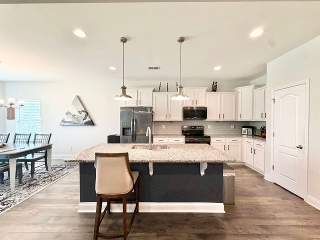 387 Dunbarton Ln., Conway, SC 29526