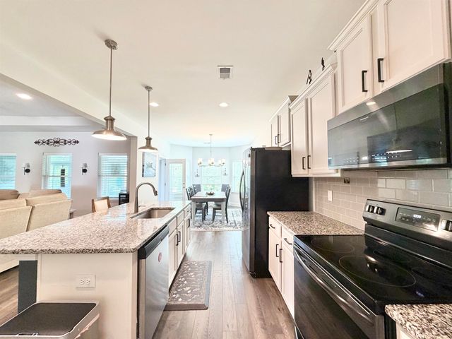 387 Dunbarton Ln., Conway, SC 29526