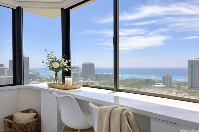 444 Niu Street 3303, Honolulu, HI 96815