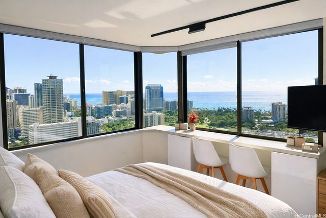 444 Niu Street 3303, Honolulu, HI 96815