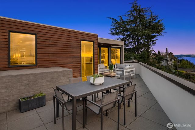 1400 Olympic Way W, Seattle, WA 98119