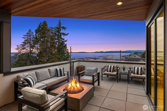 1400 Olympic Way W, Seattle, WA 98119