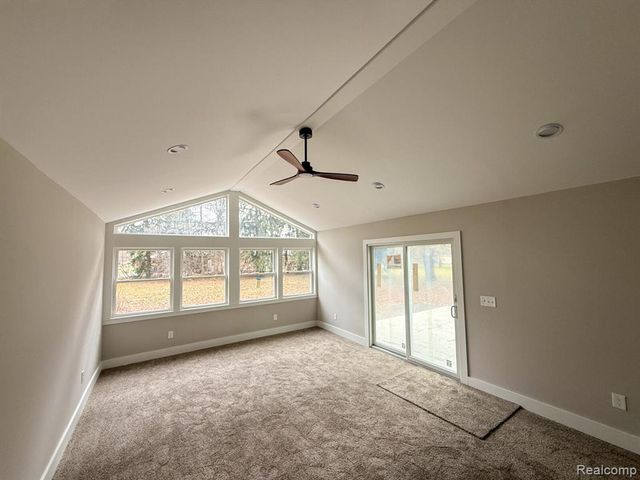 6076 Hugh Street, Burton, MI 48509