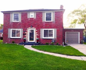 1925 Handley Street, Saginaw, MI 48602