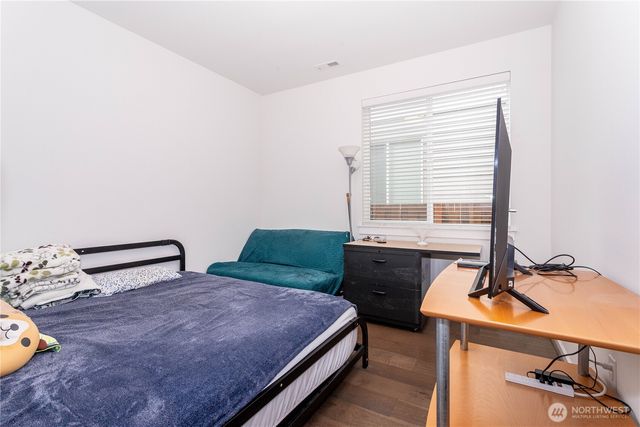 27432 14th Place S, Des Moines, WA 98198