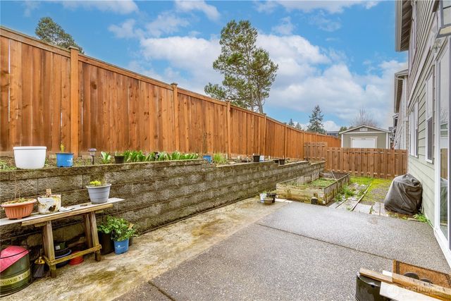 27432 14th Place S, Des Moines, WA 98198