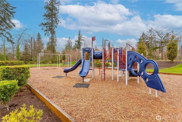 27432 14th Place S, Des Moines, WA 98198