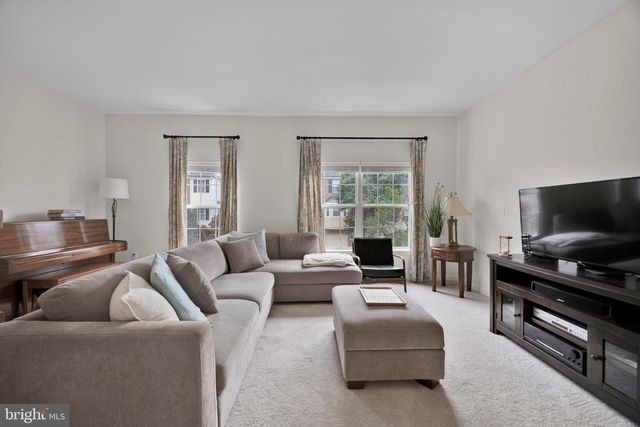9219 LORTON VALLEY RD, Lorton, VA 22079
