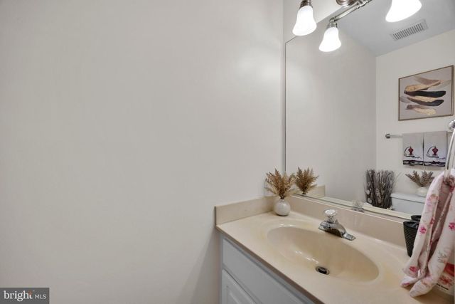 9219 LORTON VALLEY RD, Lorton, VA 22079