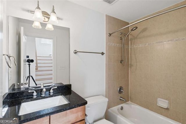 1380 Parkview Lane NE, Atlanta, GA 30324