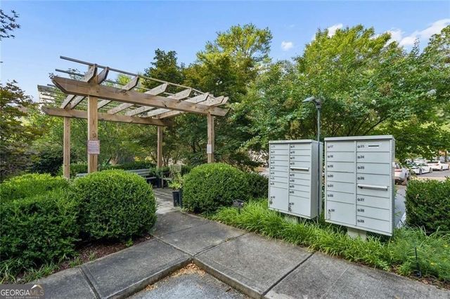 1380 Parkview Lane NE, Atlanta, GA 30324