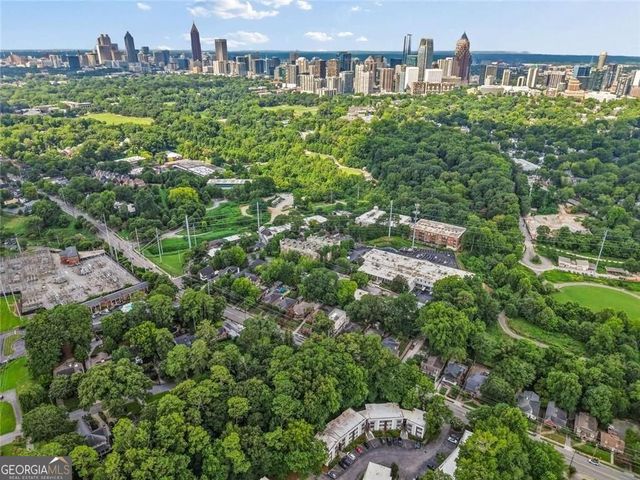 1380 Parkview Lane NE, Atlanta, GA 30324