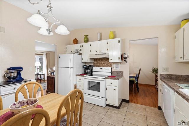 4270 Orion Path, Clay, NY 13090