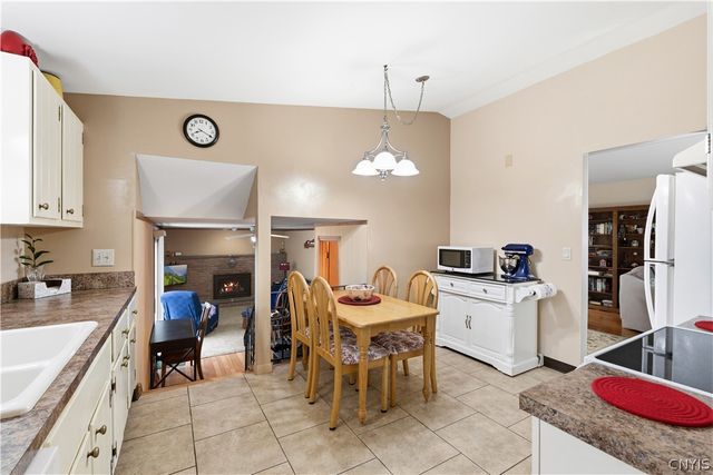 4270 Orion Path, Clay, NY 13090
