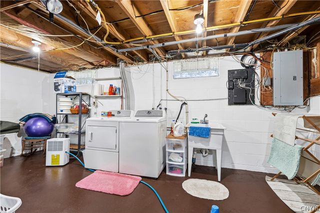 4270 Orion Path, Clay, NY 13090