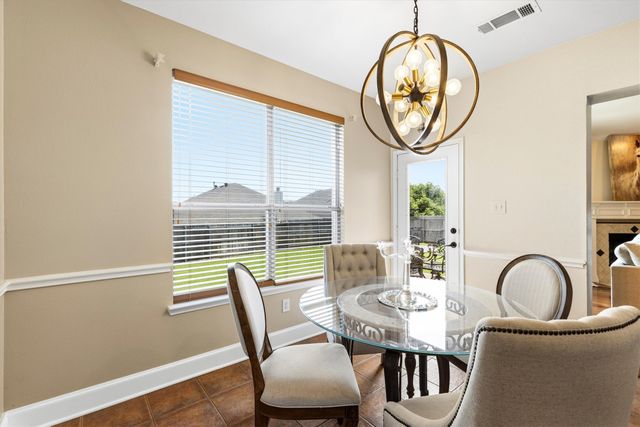 306 Dover Heights Trail, Mansfield, TX 76063