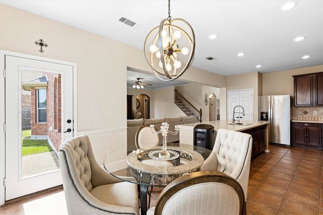 306 Dover Heights Trail, Mansfield, TX 76063
