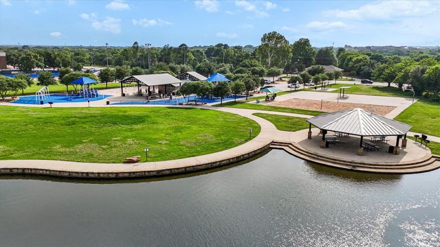 306 Dover Heights Trail, Mansfield, TX 76063