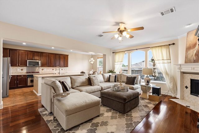 306 Dover Heights Trail, Mansfield, TX 76063