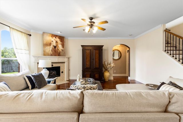 306 Dover Heights Trail, Mansfield, TX 76063