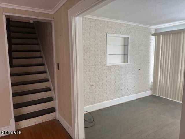 18 Pickering Lane, Troy, NY 12180