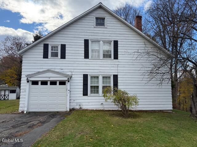 18 Pickering Lane, Troy, NY 12180