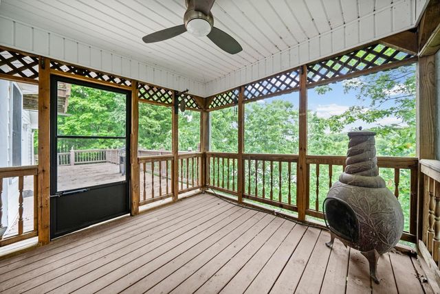 151 Rose Dr, Dover, TN 37058