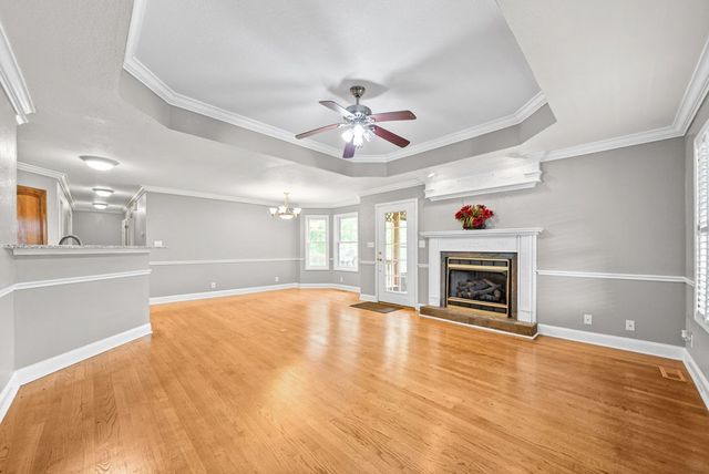 151 Rose Dr, Dover, TN 37058