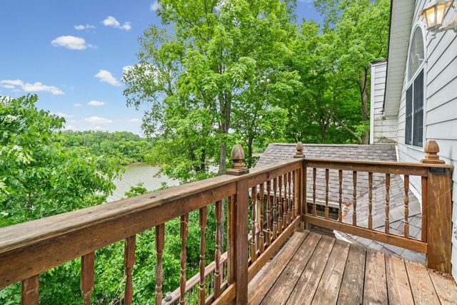 151 Rose Dr, Dover, TN 37058