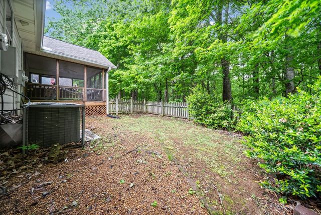 151 Rose Dr, Dover, TN 37058