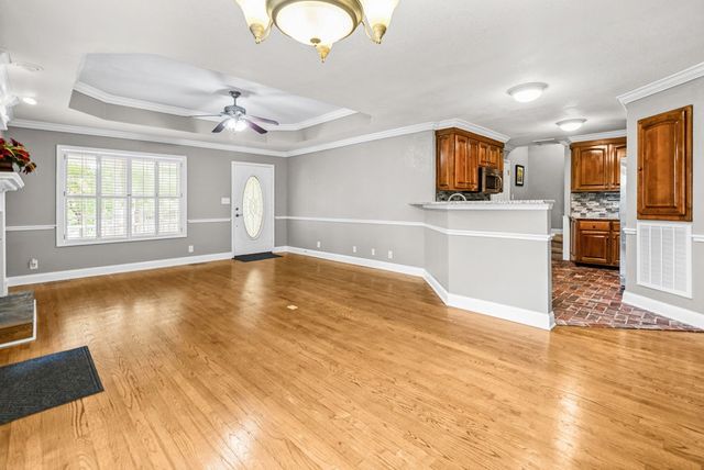 151 Rose Dr, Dover, TN 37058