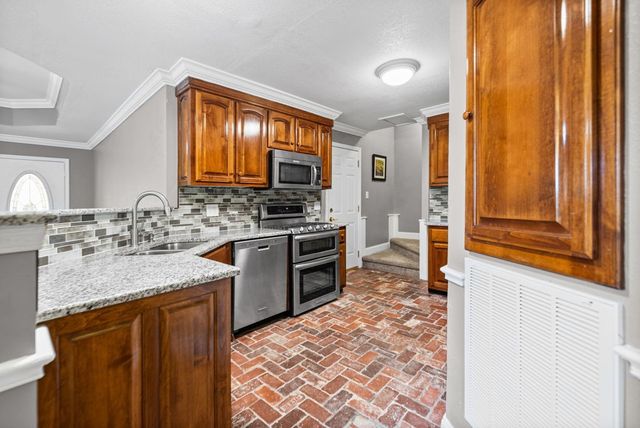 151 Rose Dr, Dover, TN 37058