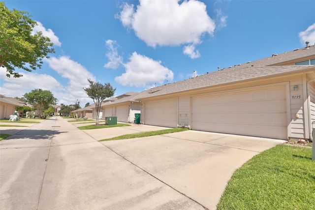 9135 Solvista Pass Lane, Houston, TX 77070