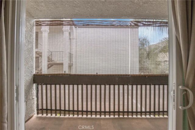 5334 Lindley Avenue 219, Encino, CA 91316