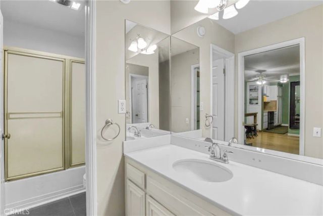 5334 Lindley Avenue 219, Encino, CA 91316