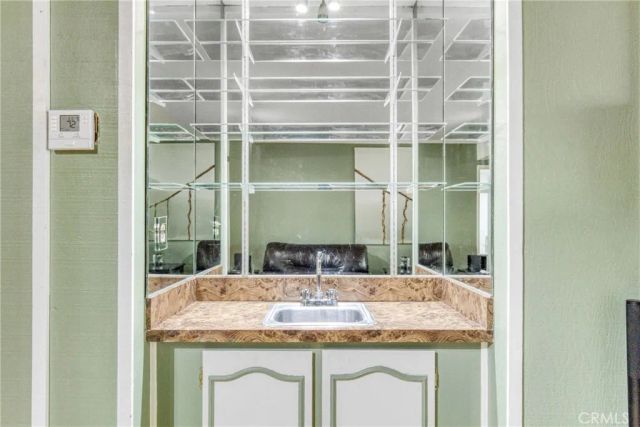 5334 Lindley Avenue 219, Encino, CA 91316