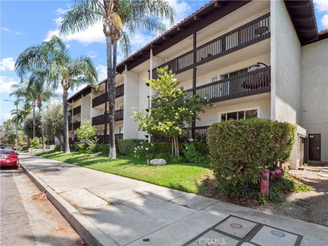 5334 Lindley Avenue 219, Encino, CA 91316
