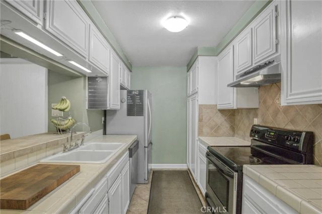 5334 Lindley Avenue 219, Encino, CA 91316