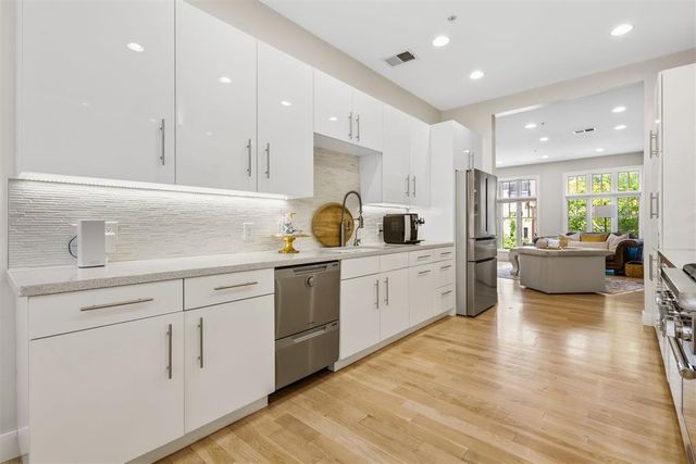 28 NE 3rd Street, Oklahoma City, OK 73104