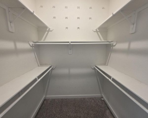 839 Lakeland Circle, Rosharon, TX 77583