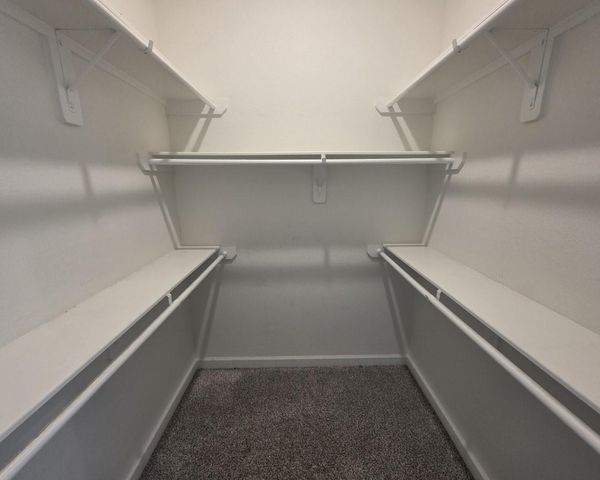 839 Lakeland Circle, Rosharon, TX 77583