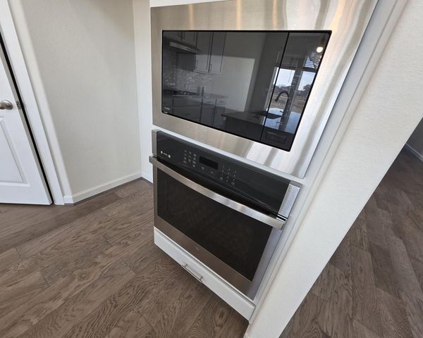 839 Lakeland Circle, Rosharon, TX 77583